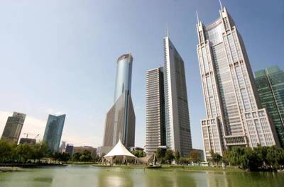 摩天輪、寫字樓、汽車工廠 解碼上海經(jīng)濟(jì)風(fēng)向中的科技中介力量